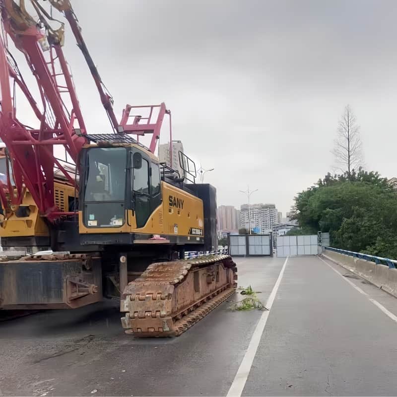 SANY SCC1000A-6 — 100T Crawler Crane 2
