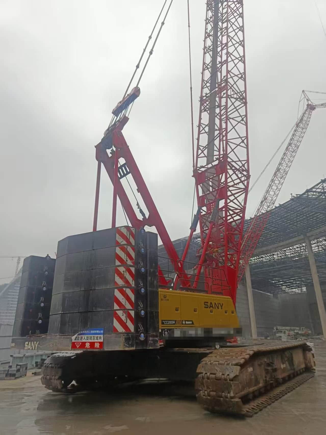 SANY SCC2000 — 200T Crawler Crane 10