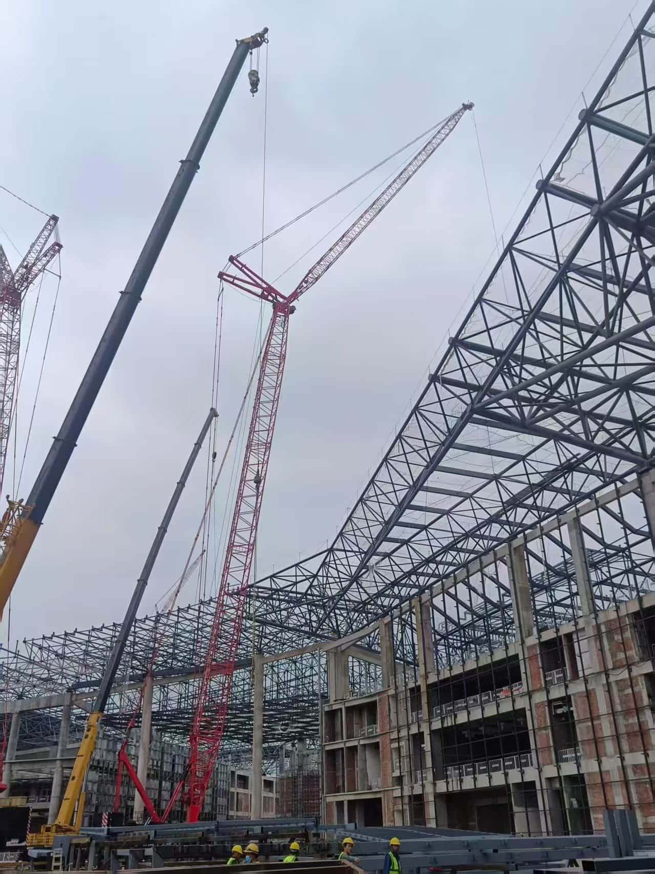 SANY SCC2000 — 200T Crawler Crane 11