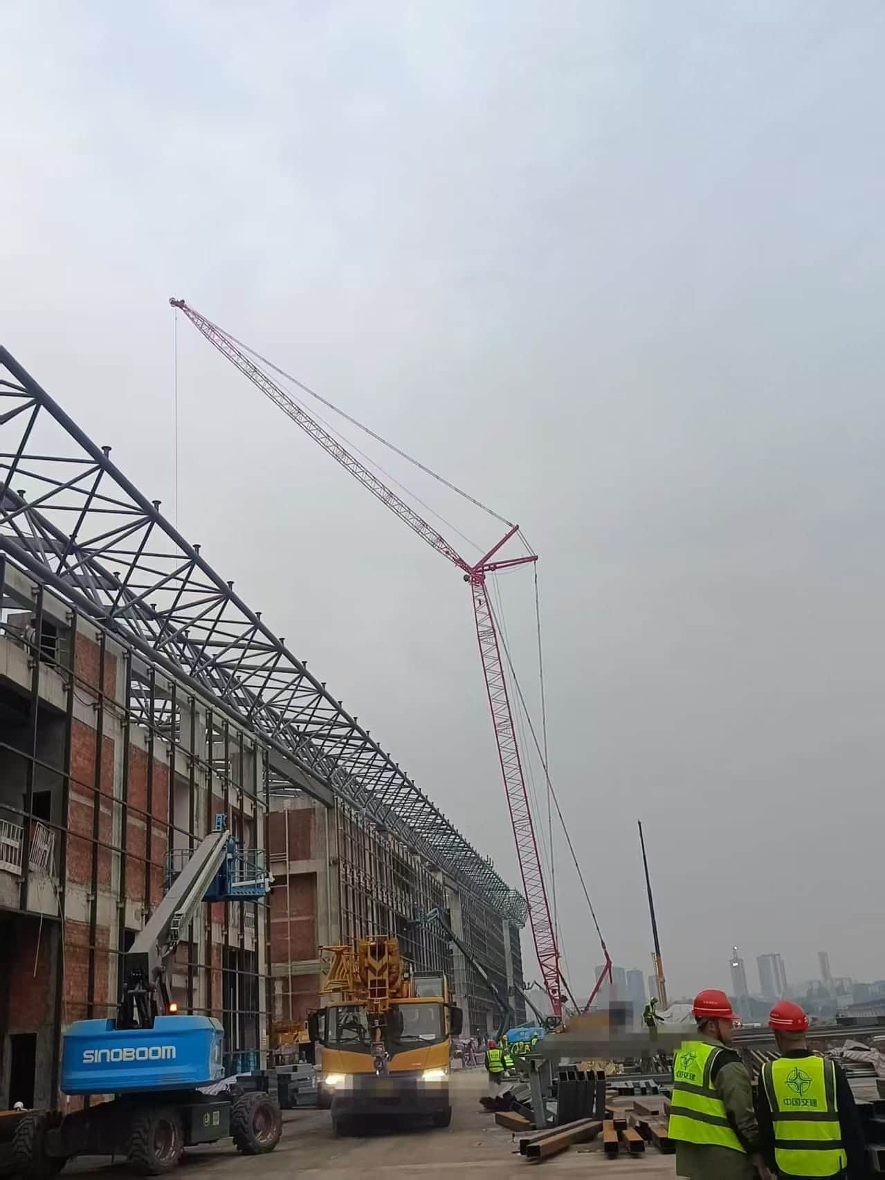 SANY SCC2000 — 200T Crawler Crane 8