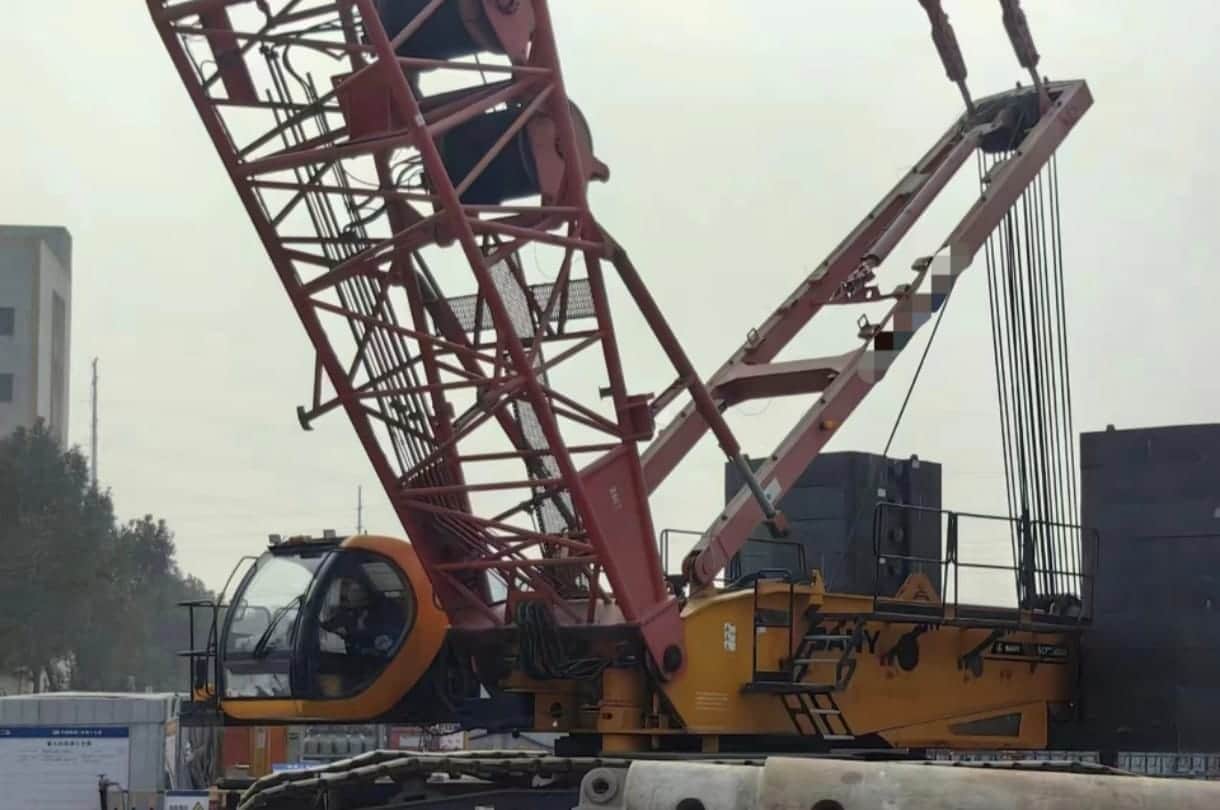 SANY SCC2800A — 280T Crawler Crane 12