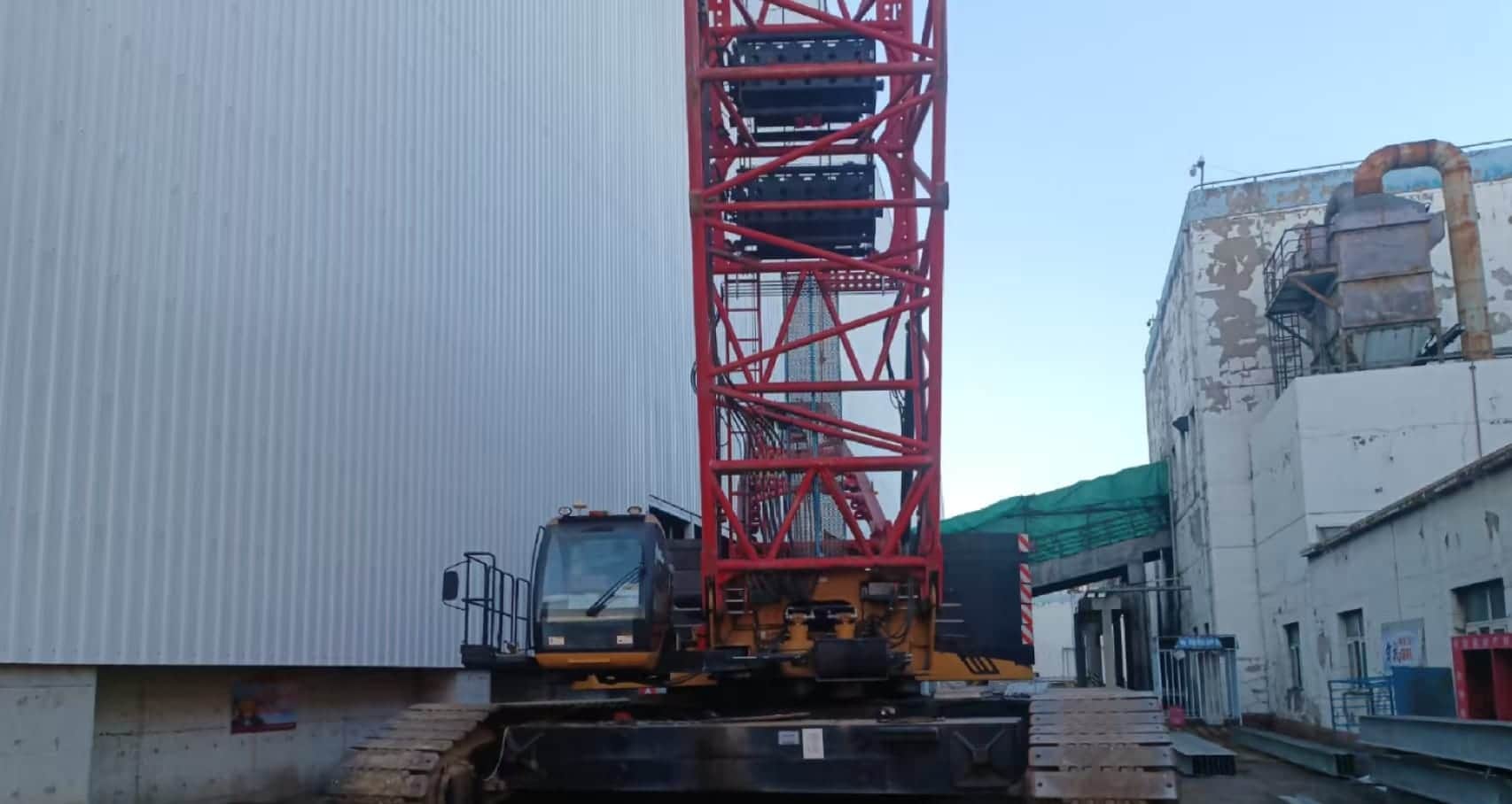 SANY SCC4000A — 400T Crawler Crane 11