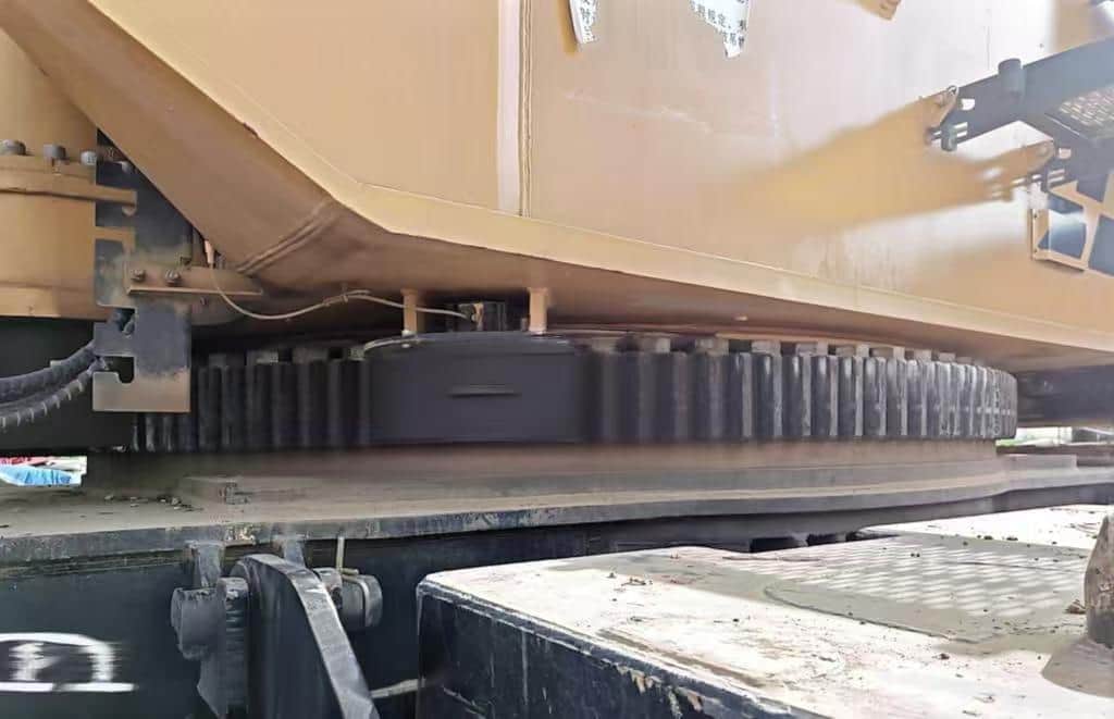 SANY SCC5500A — 550T Crawler Crane 10
