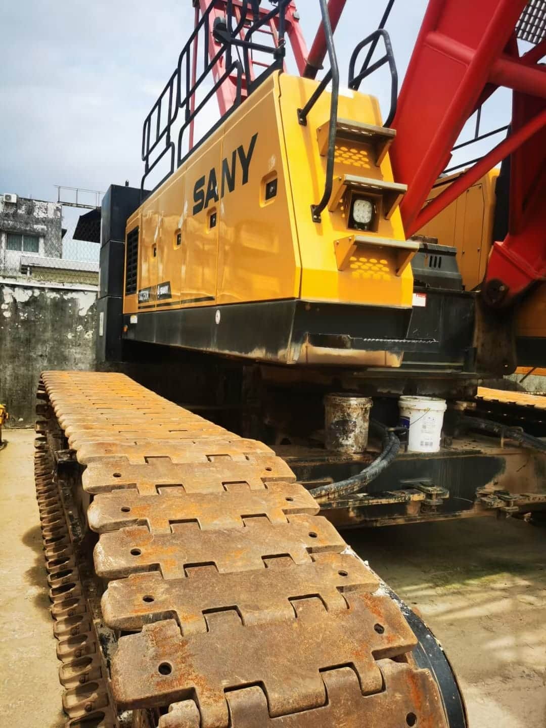 SANY SCC750A — 75T Crawler Crane 11