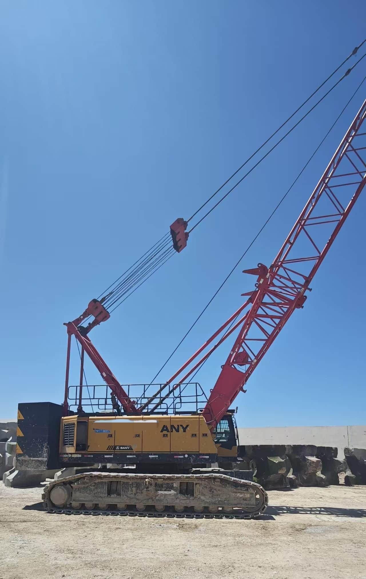 SANY SCC900A — 90T Crawler Crane 14