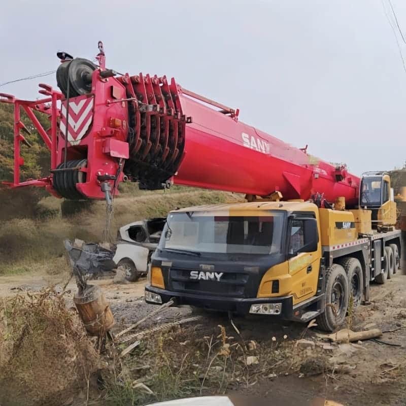 SANY STC1000C7 — 100T Truck Crane 3