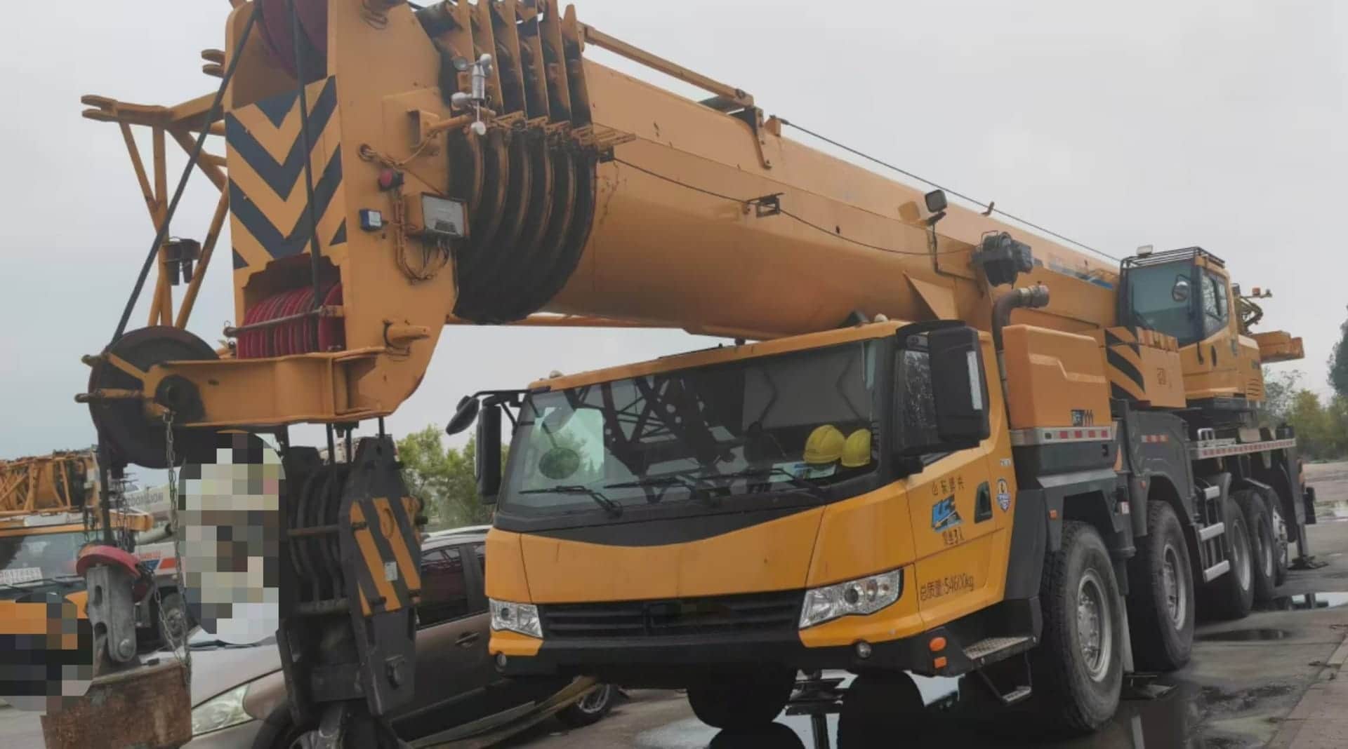 XCMG QY100K7C — 100T Truck Crane 8