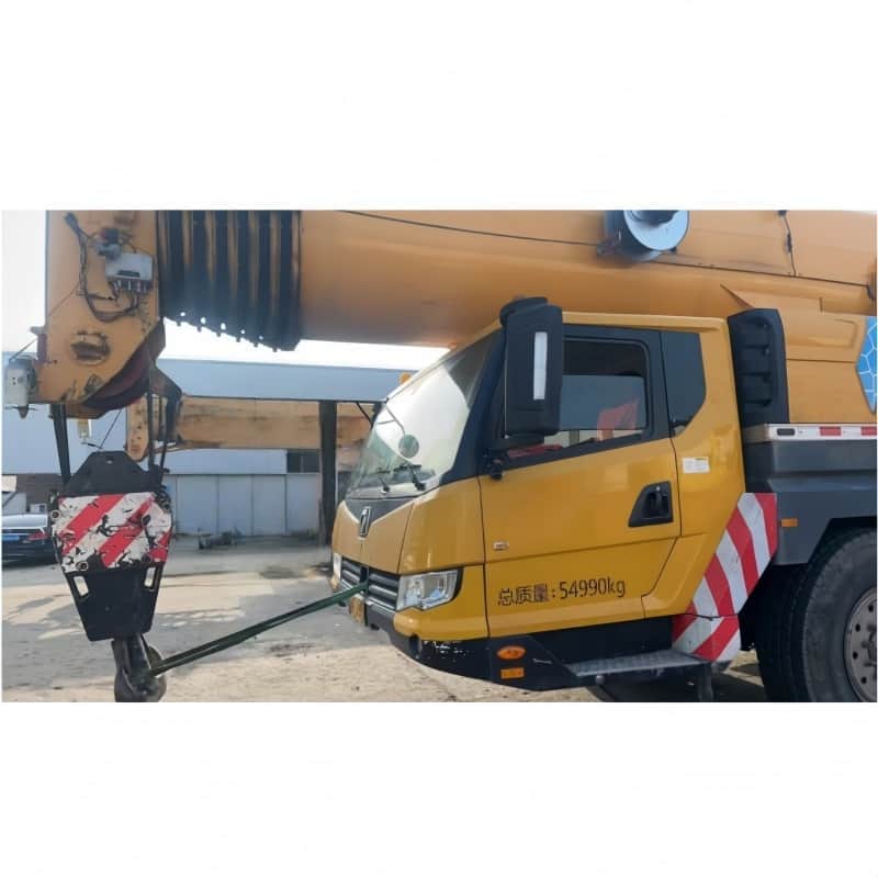 XCMG XCT130L8 — 130T Truck Crane 4
