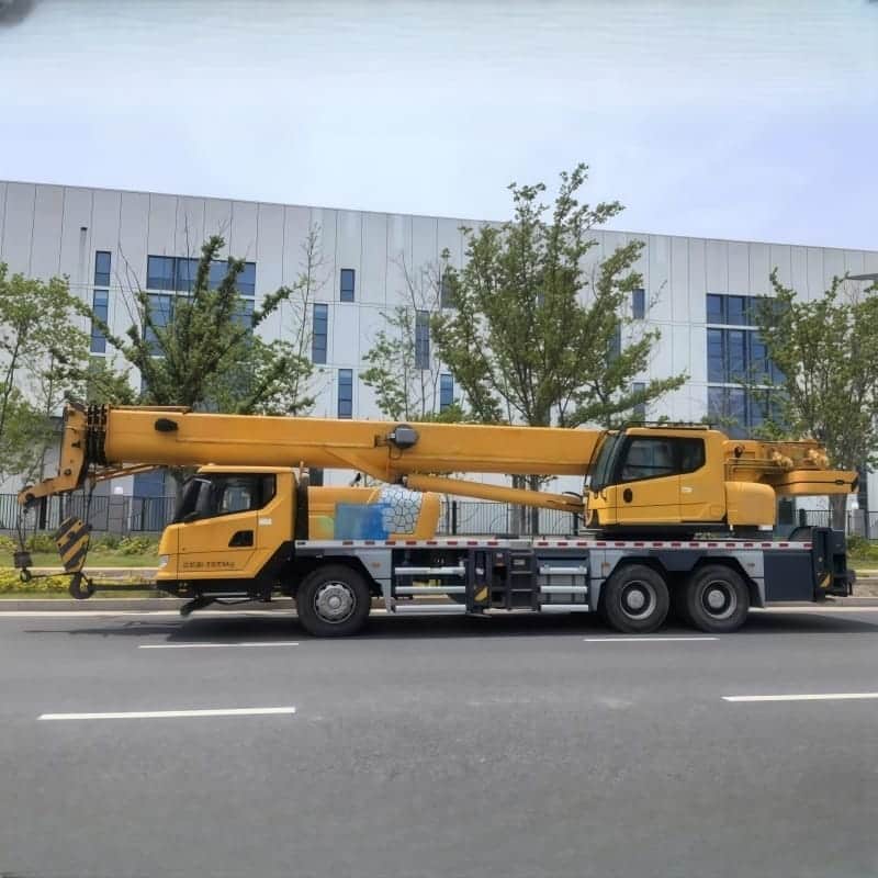 XCMG XCT25L5 — 25T Truck Crane 3