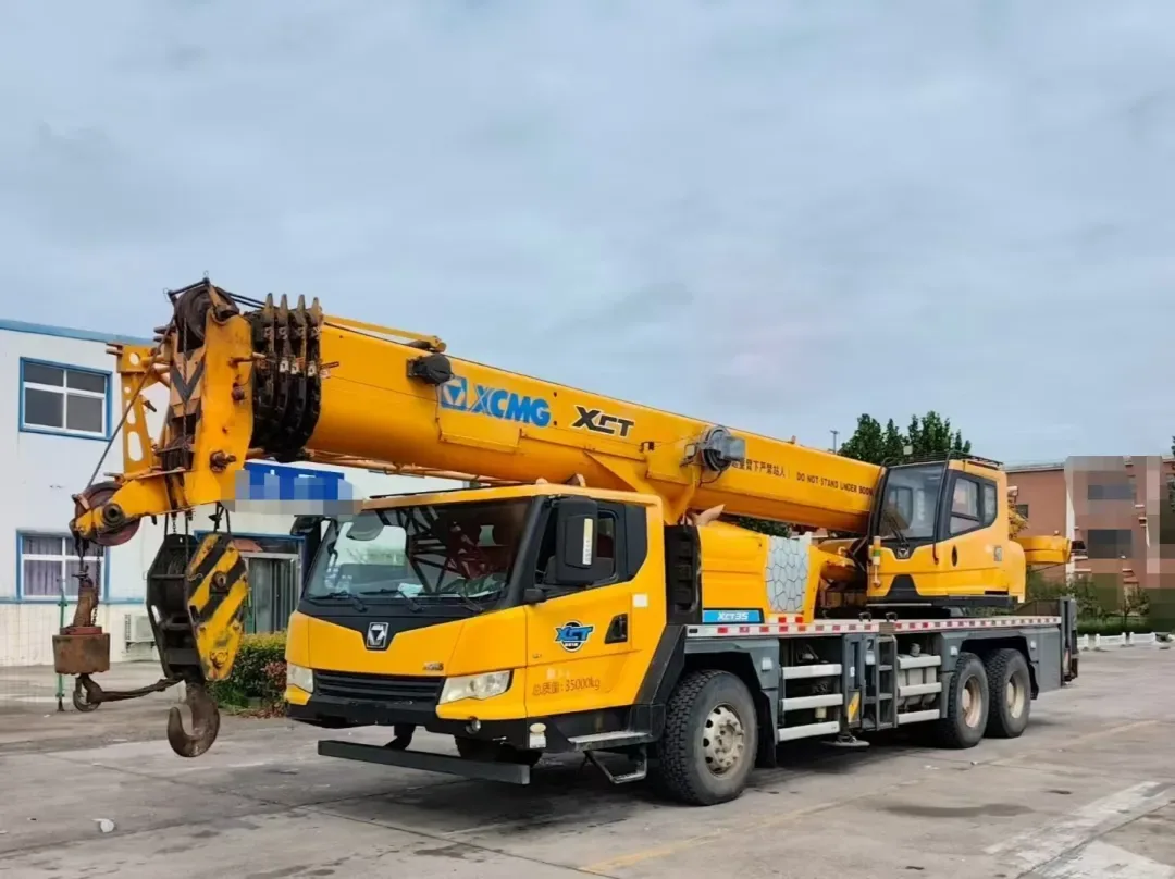 XCMG XCT35L5 — 35T Truck Crane
