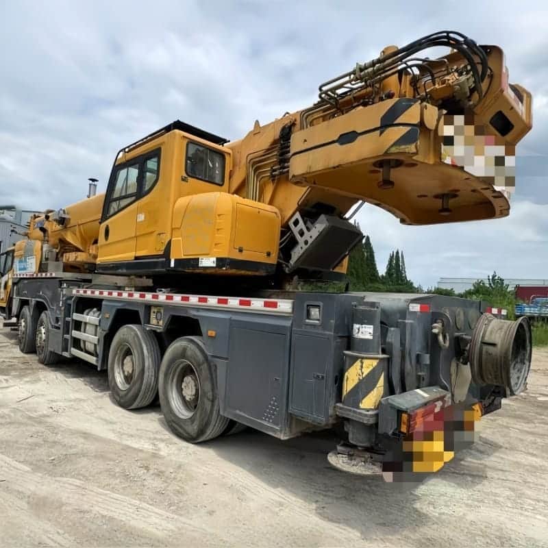 XCMG XCT55L6 — 55T Truck Crane 9