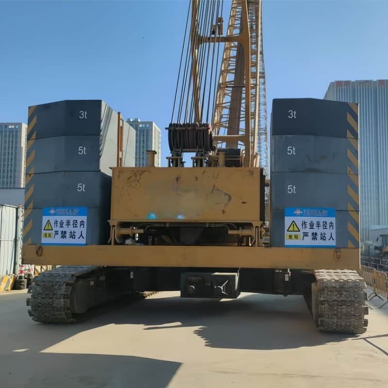 XCMG XGC130 — 130T Crawler Crane 3