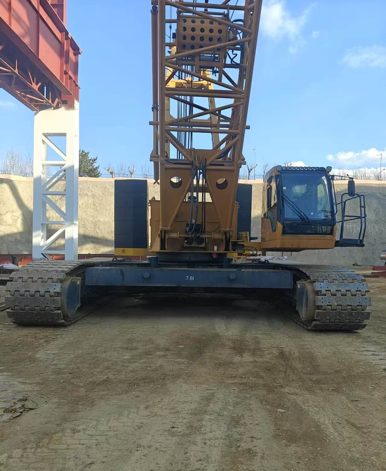XCMG XGC200 — 200T Crawler Crane 10