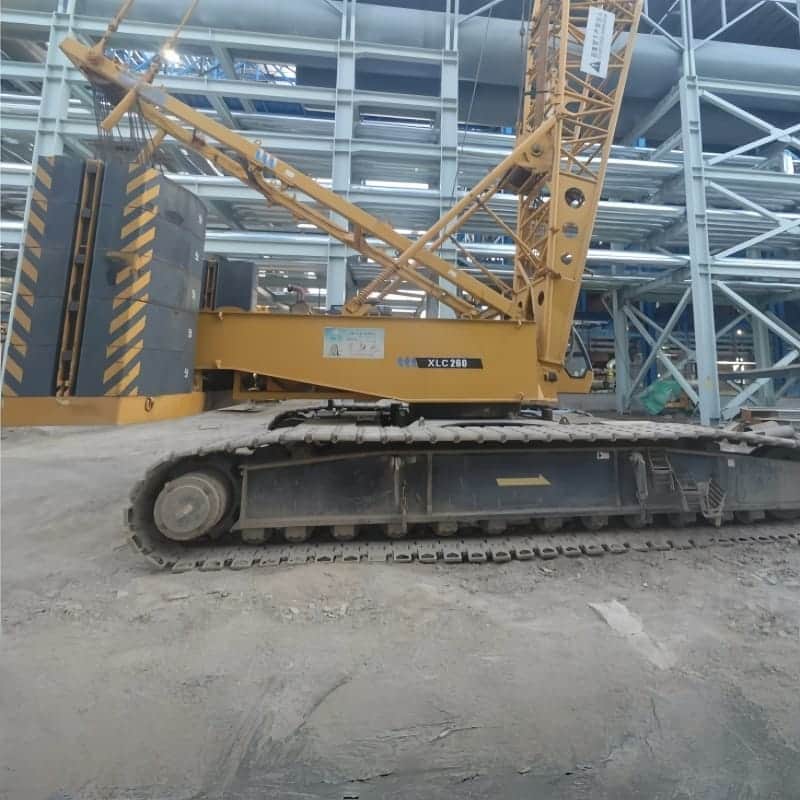 XCMG XGC200 — 200T Crawler Crane 2