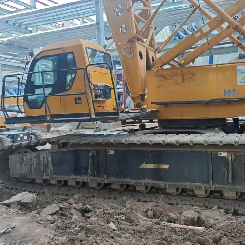 XCMG XGC200 — 200T Crawler Crane 6