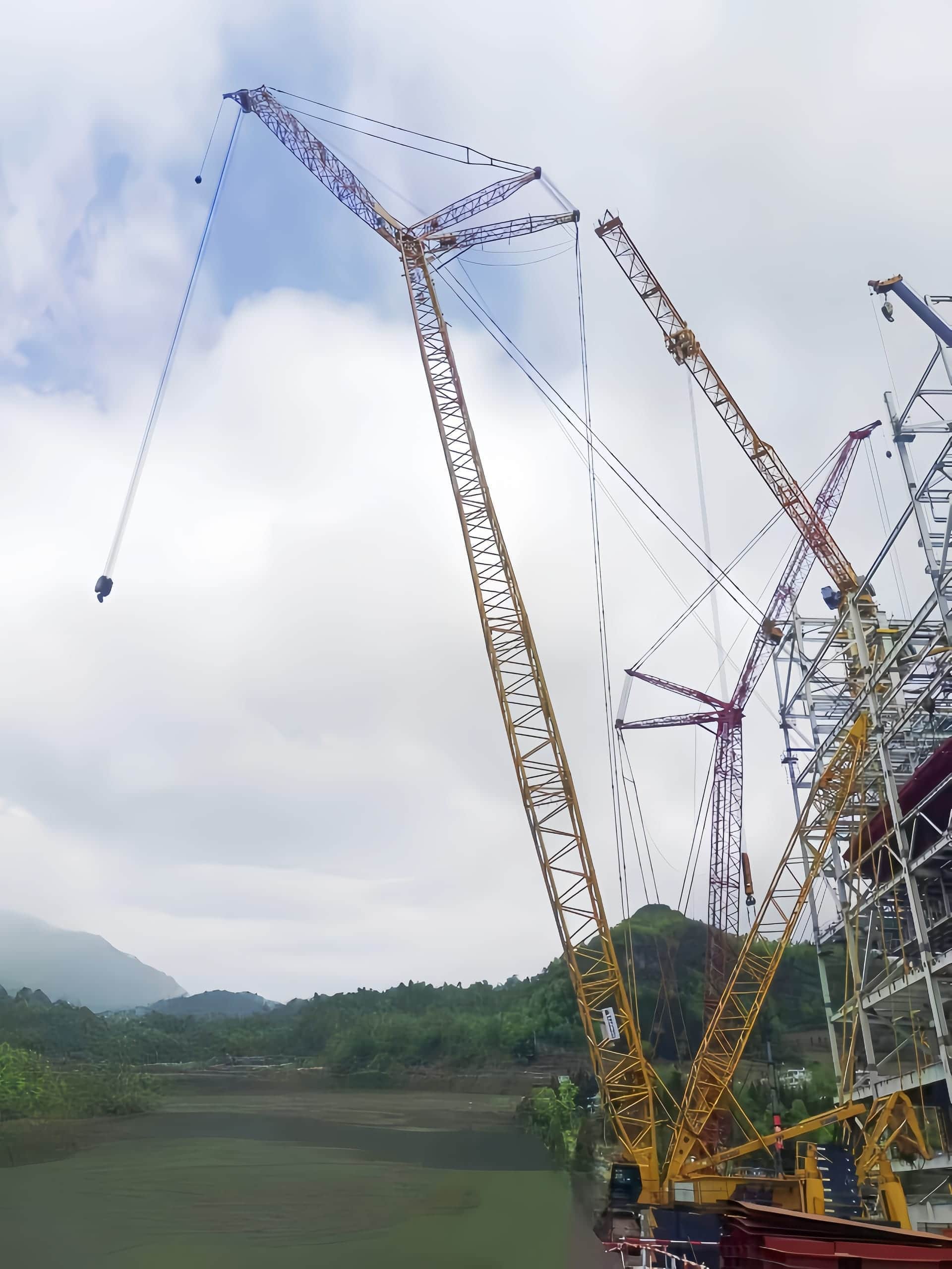 XCMG XGC500 — 500T Crawler Crane 8