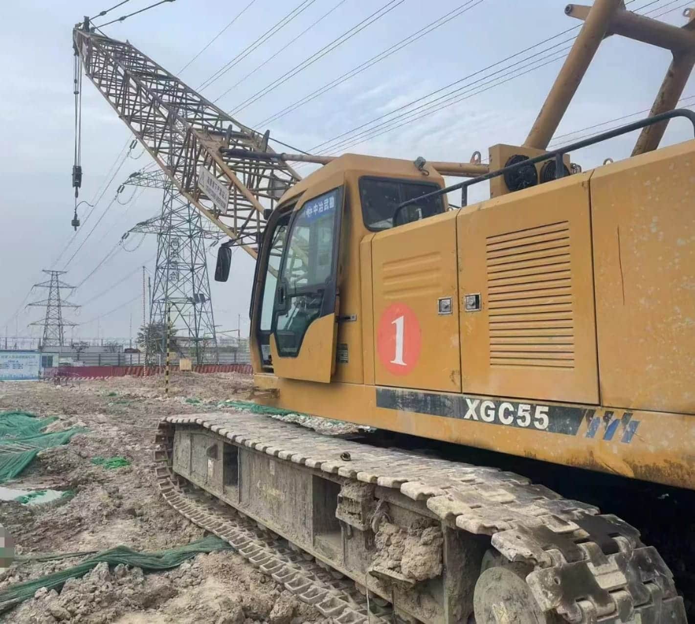 XCMG XGC55 — 55T Crawler Crane 13