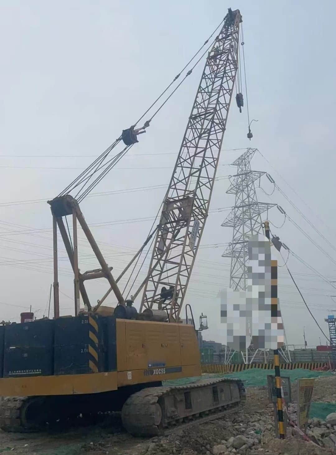 XCMG XGC55 — 55T Crawler Crane 16
