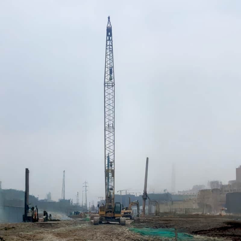 XCMG XGC55 — 55T Crawler Crane 8