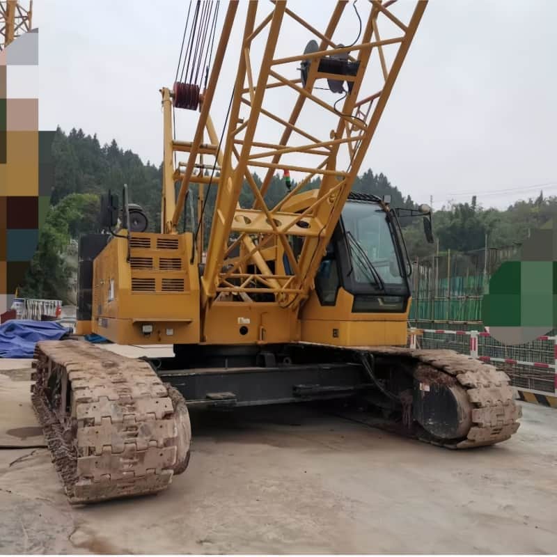 XCMG XGC75 — 75T Crawler Crane 2