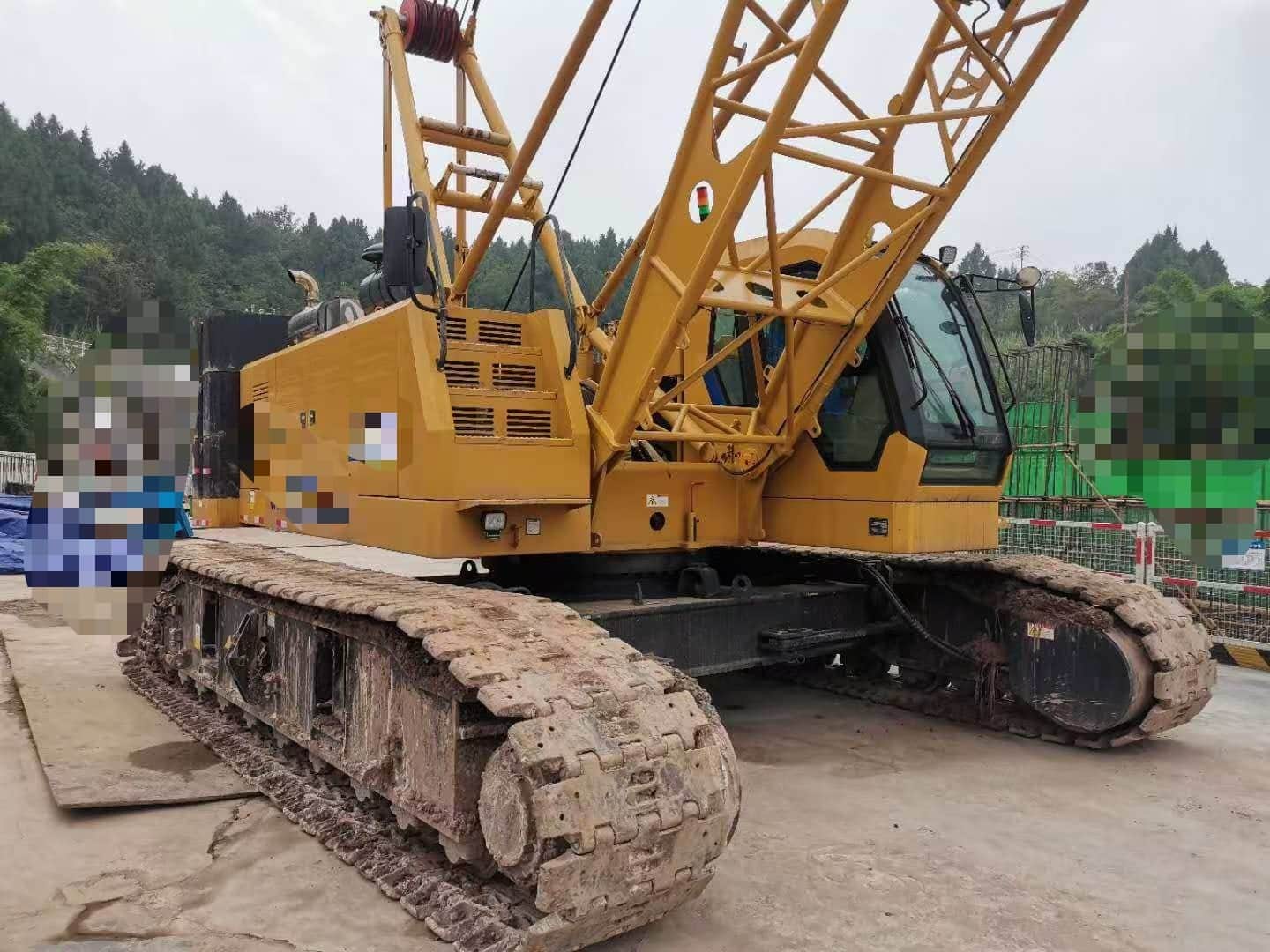 XCMG XGC75 — 75T Crawler Crane 7