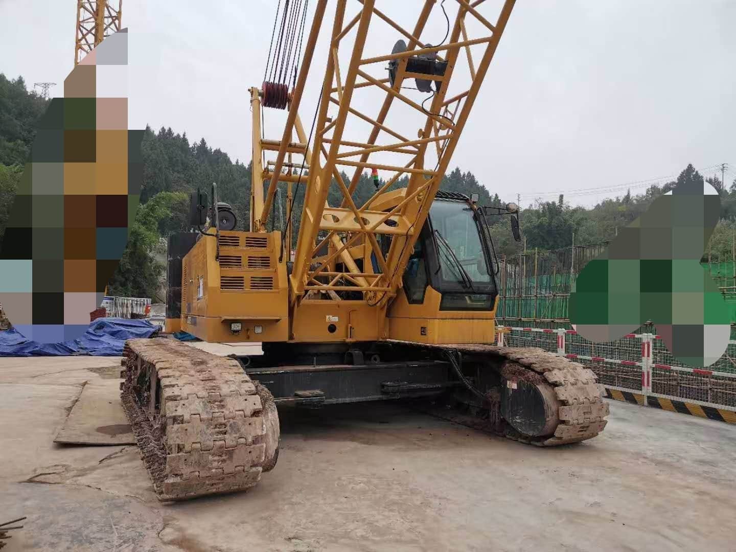 XCMG XGC75 — 75T Crawler Crane 8