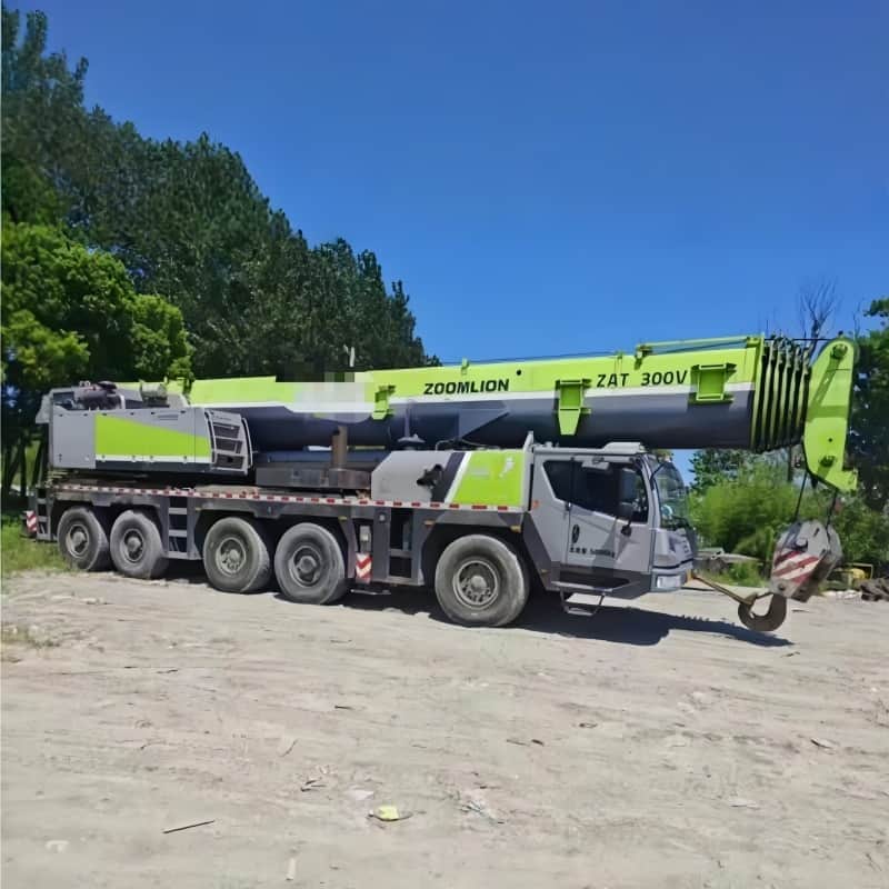 Zoomlion ZAT1300V7 — 130T All-Terrain Crane 4