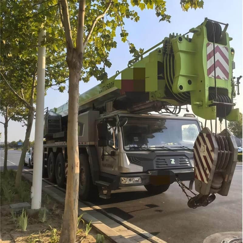 Zoomlion ZAT2200H8 — 220T All-Terrain Crane 3