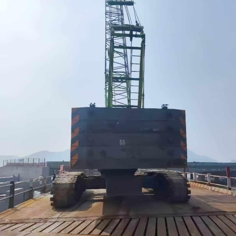 Zoomlion ZCC100H — 100T Crawler Crane 7