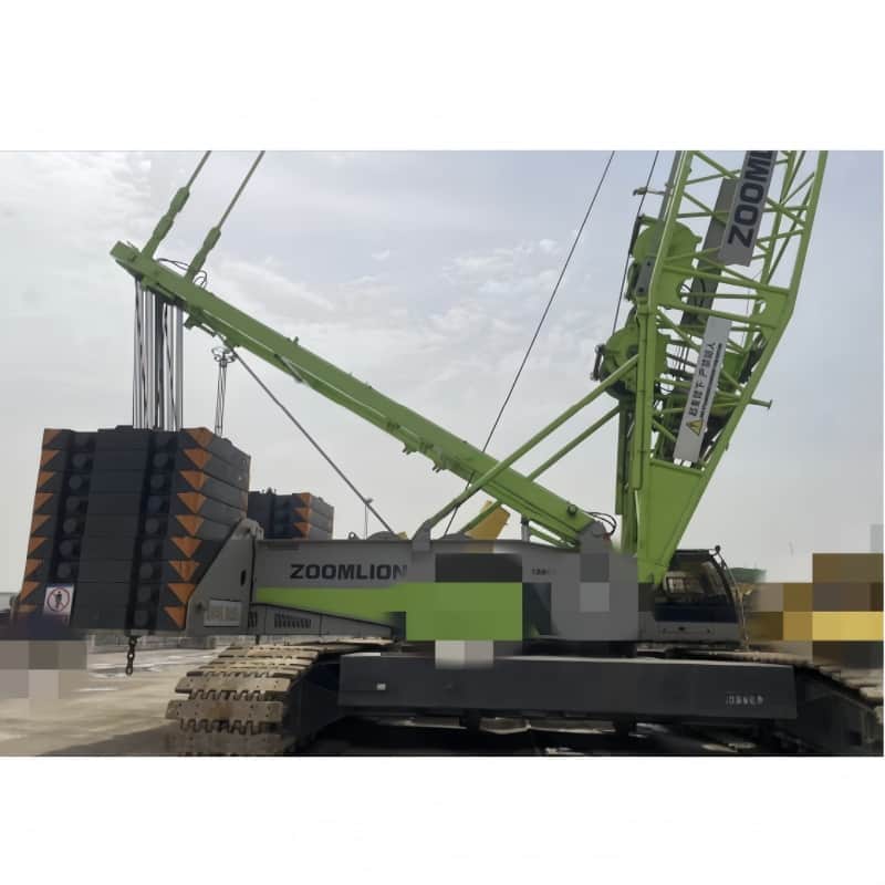 Zoomlion ZCC3000 — 300T Crawler Crane 7