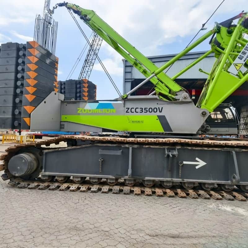 Zoomlion ZCC3500V — 350T Crawler Crane 6