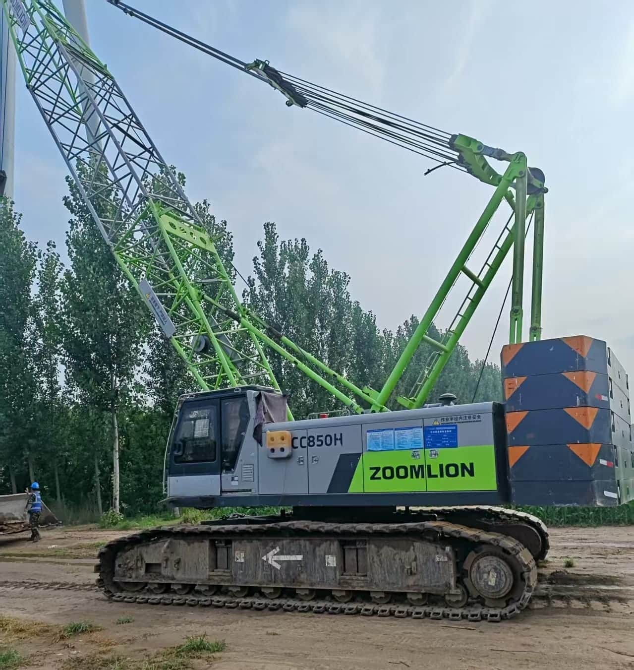 Zoomlion ZCC850V — 85T Crawler Crane 7