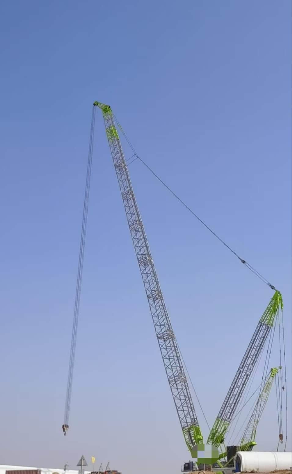 Zoomlion ZCC9800W — 800T Crawler Crane 9