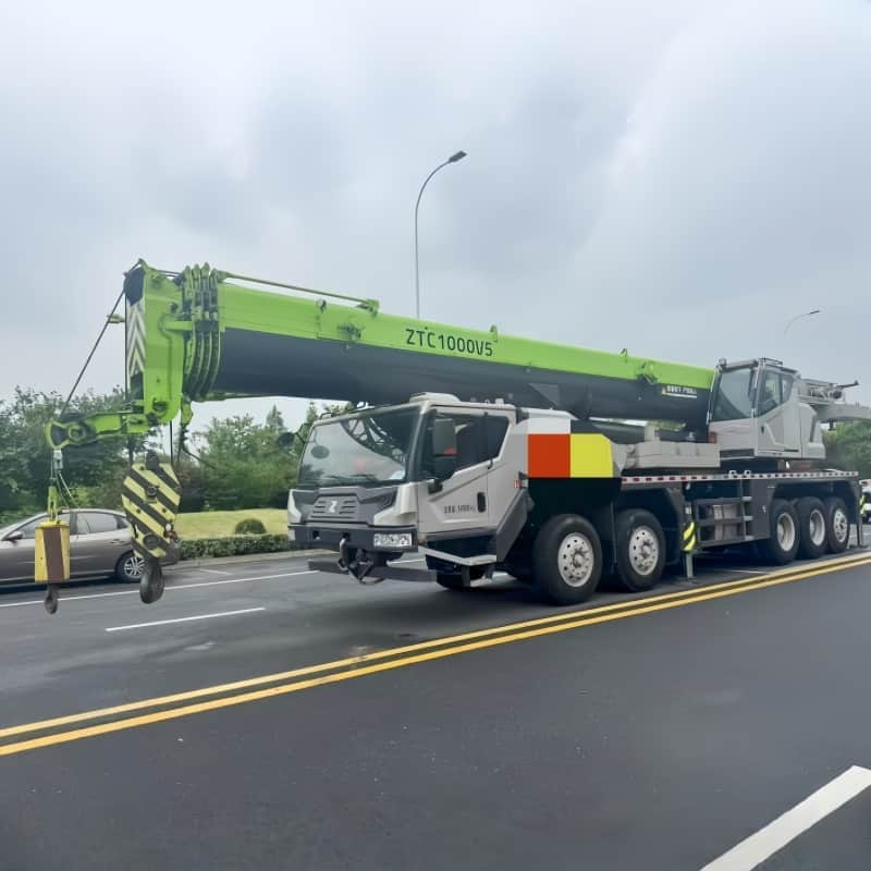 Zoomlion ZTC1000V5 — 100T Truck Crane 2