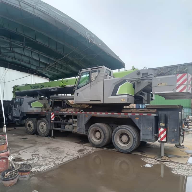 Zoomlion ZTC550H5 — 55T Truck Crane 2
