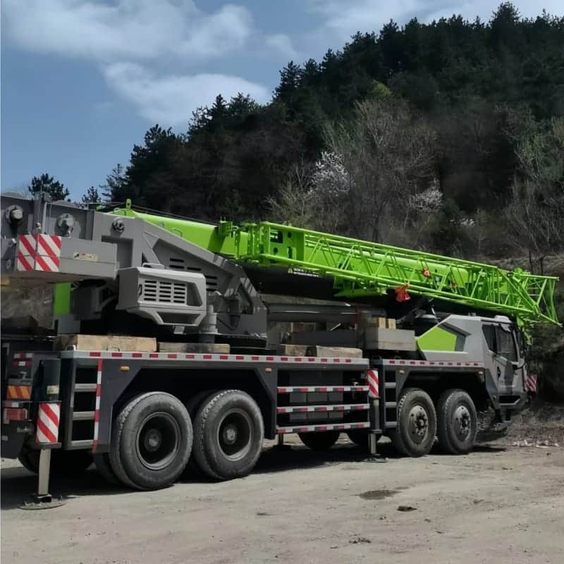 Zoomlion ZTC700H6 — 70T Truck Crane 4