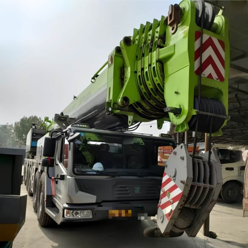 Zoomlion ZAT3000V7 — 300T All-Terrain Crane