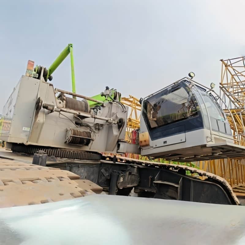 Zoomlion ZCC2600 — 260T Crawler Crane