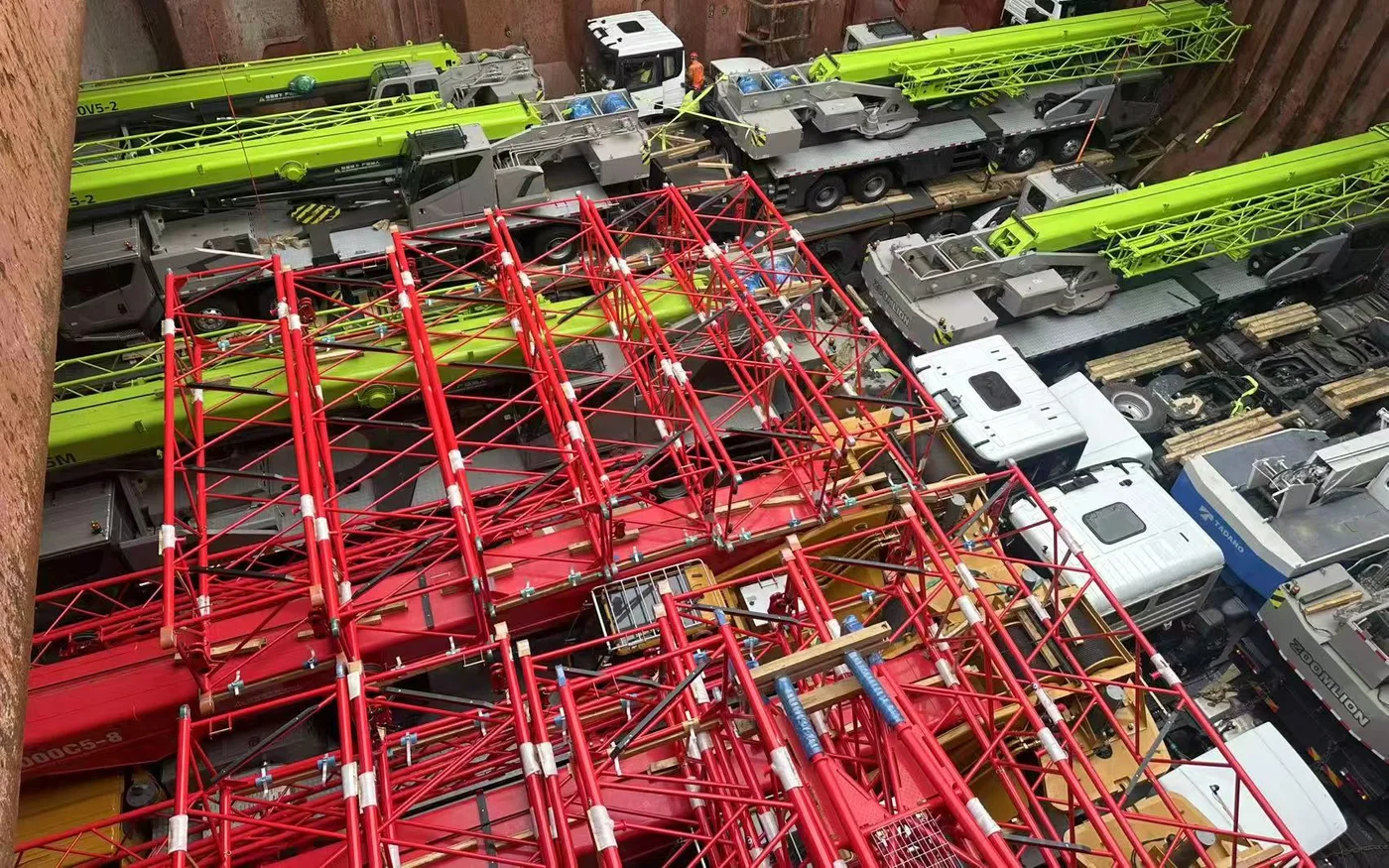 Construction equipment arranged inside a cargo vessel